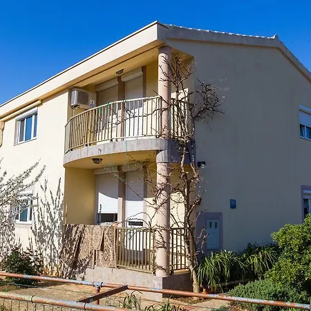 Janja Apartmán
