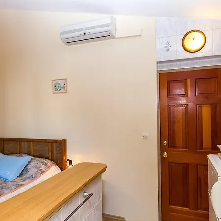 Janja Apartmán